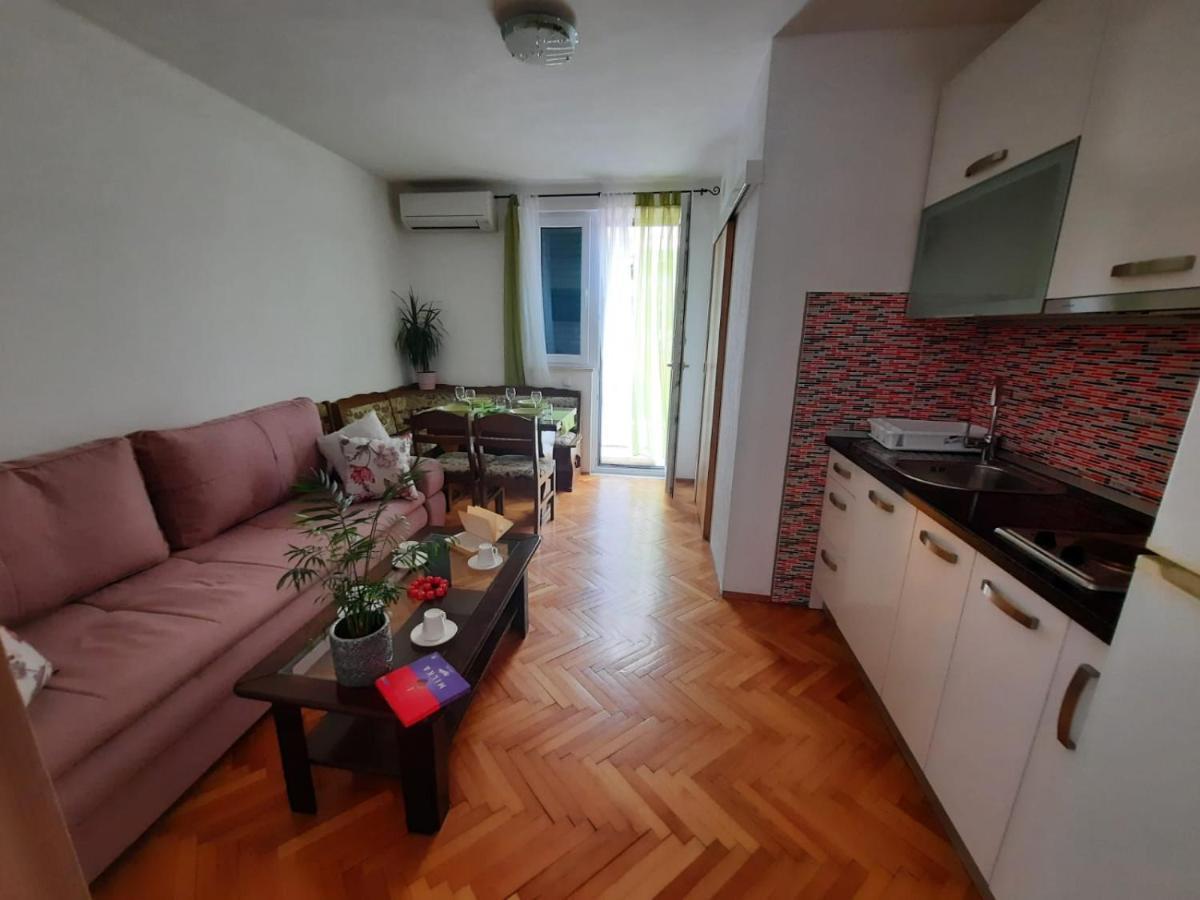 Ivan Apartment *